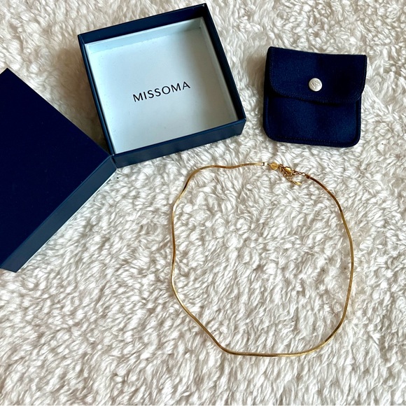 🌟 New Missoma Lucy Williams square snake chain Necklace 18K gold